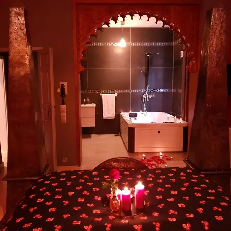 Отель Hotel Riad Льеж