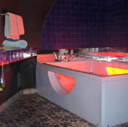 Отель Hotel Riad 3*