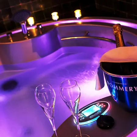 Hotel Riad Отель Льеж